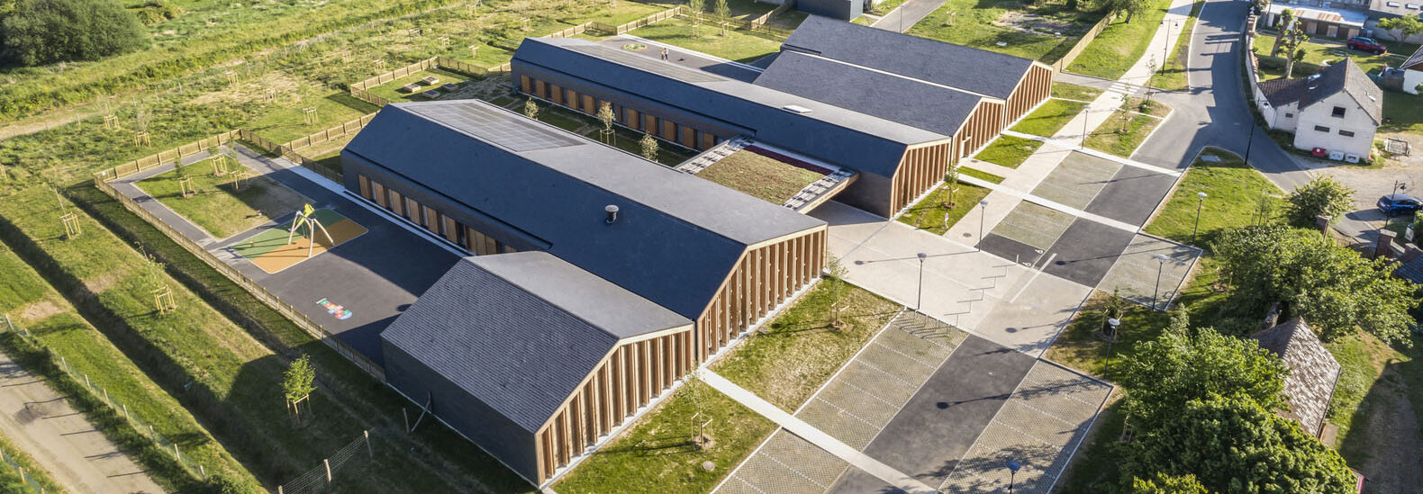 repurposed-slate-covers-this-entire-timber-school-in-france