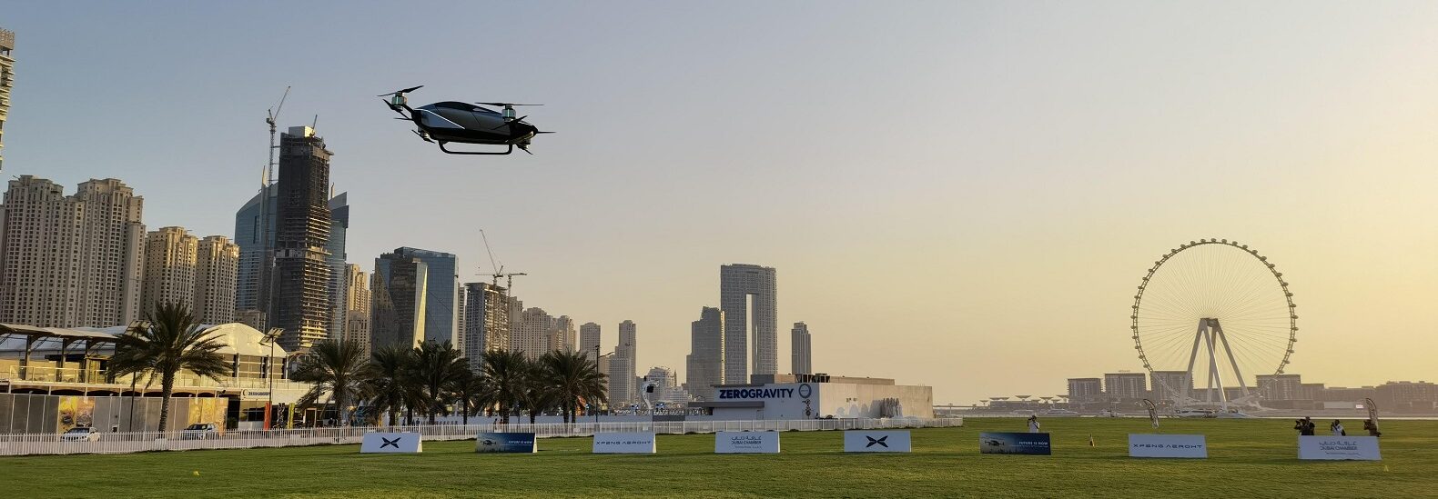 flying-electric-car-wows-audience-at-dubai-tech-show