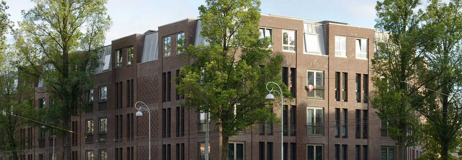 earth-friendly-residential-block-has-new-take-on-old-design