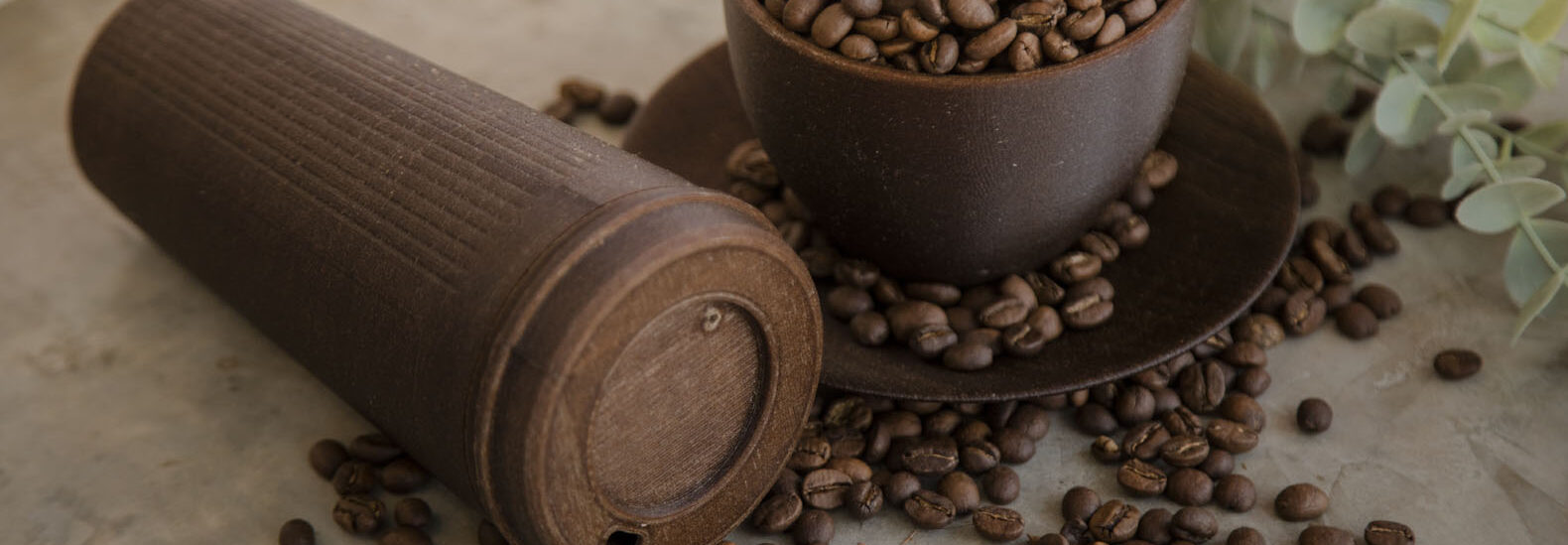 take-a-sip-from-the-kreis-cup-made-out-of-coffee-grounds