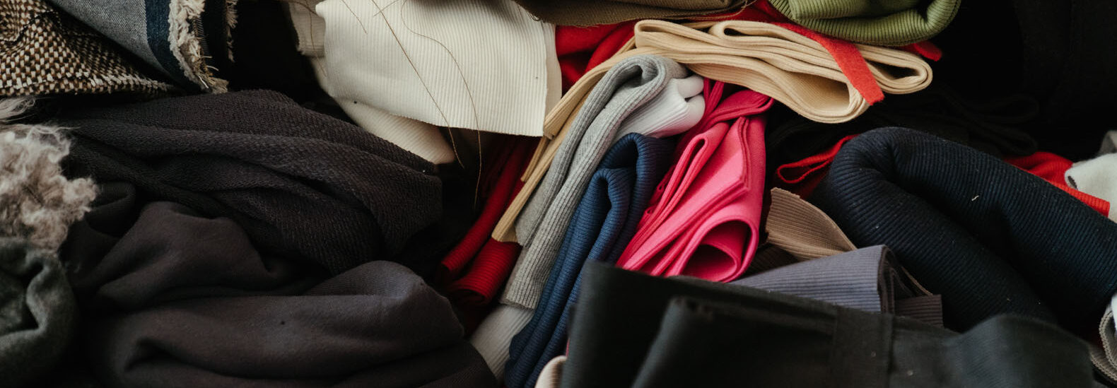how-to-fight-the-fast-fashion,-textile-waste-crisis