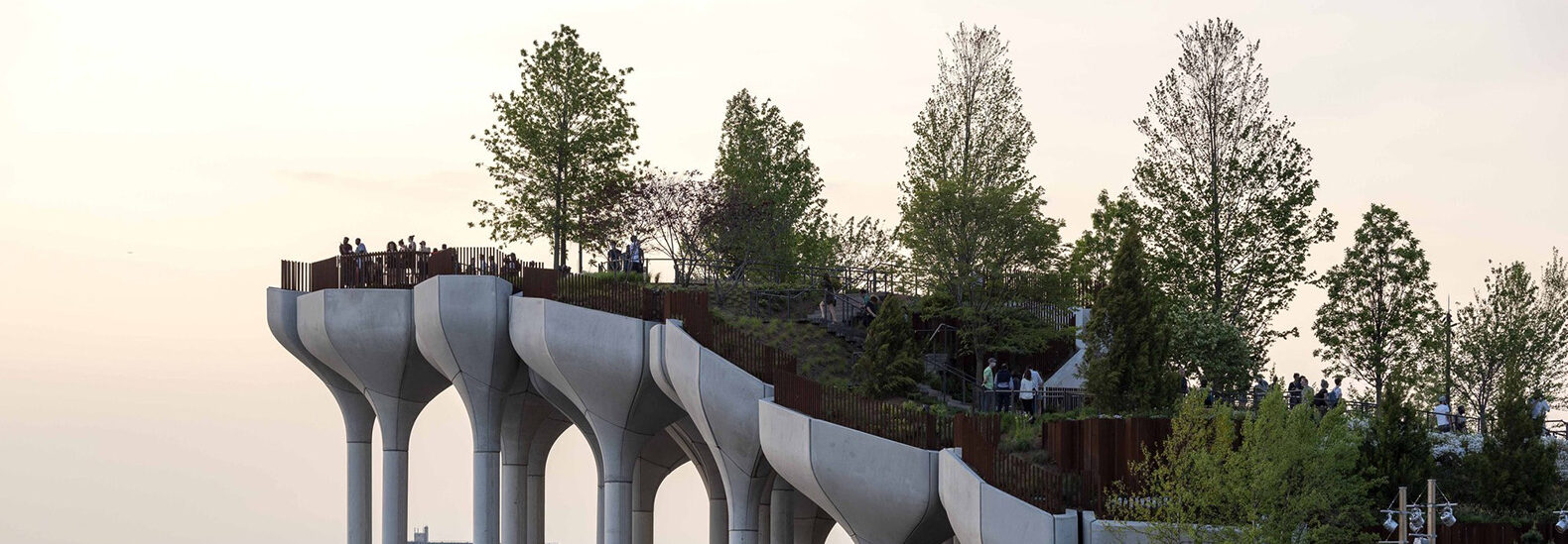 a-floating-park-above-the-piers-of-manhattan,-new-york