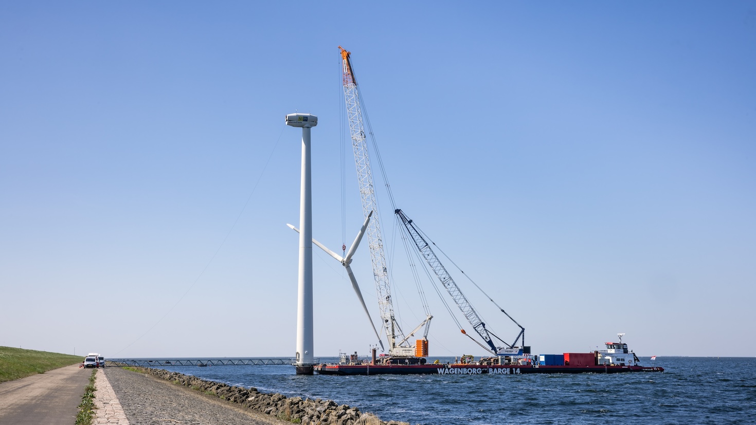 report:-$4.5-billion-in-clean-energy-investments-cancelled-in-april