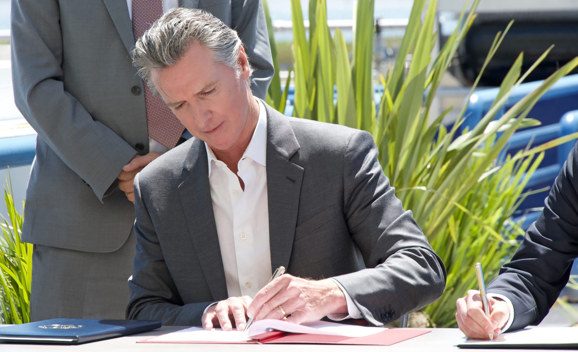 california’s-new-laws-include-climate-and-consumer-wins-—-and-setbacks