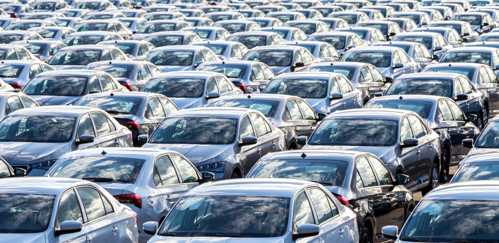 the-sbti-wants-automakers-to-go-all-electric-by-2030.-sales-figures-suggest-that’s-not-going-to-happen