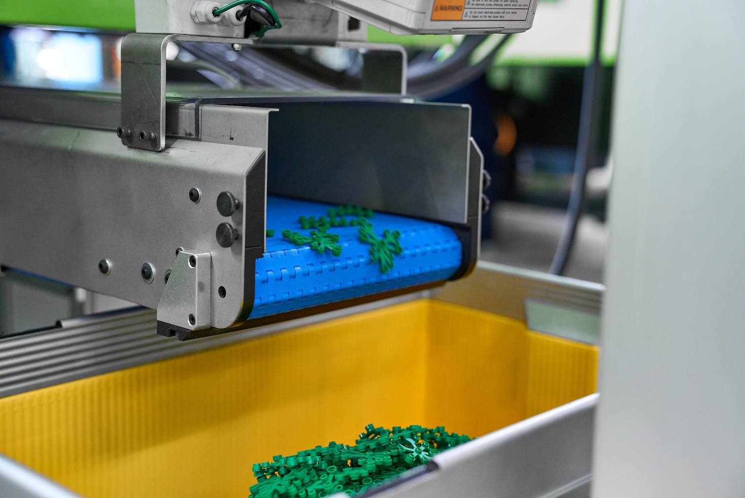 the-math-behind-lego’s-big-virgin-plastic-reduction