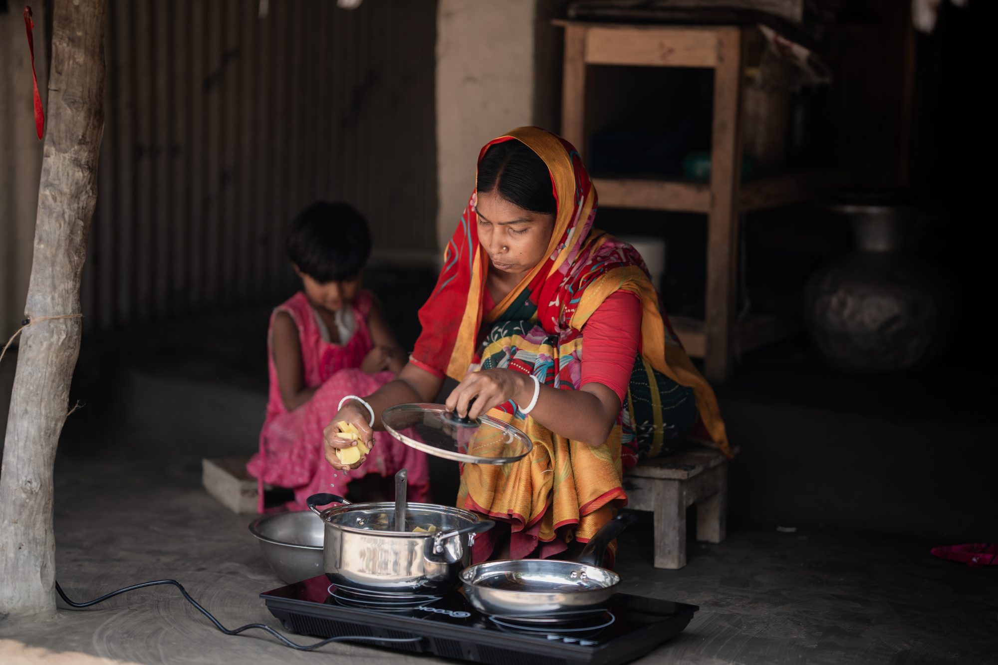 cookstoves-with-sim-cards-are-reviving-a-contested-carbon-credit