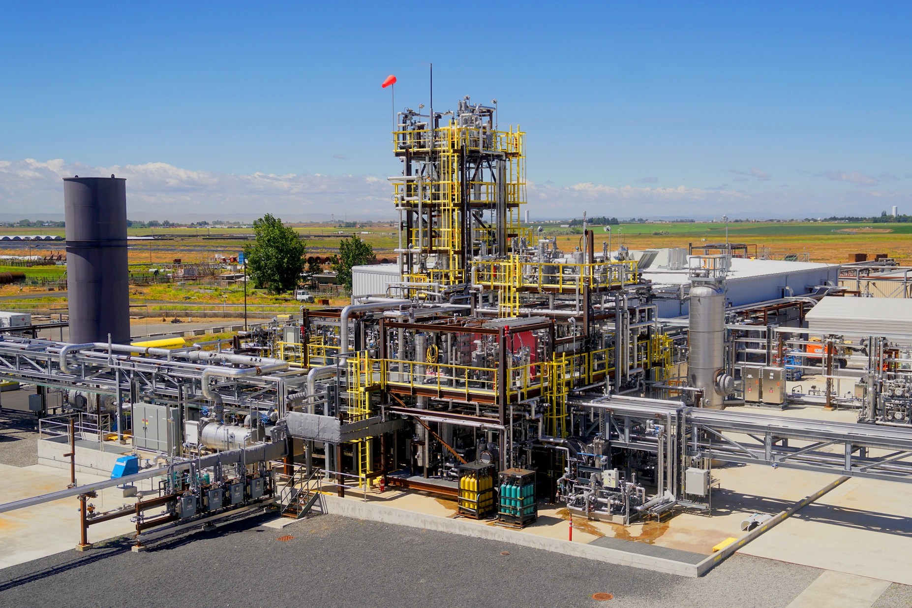 jet-fuel-made-from-captured-carbon-begins-to-flow-from-new-plant