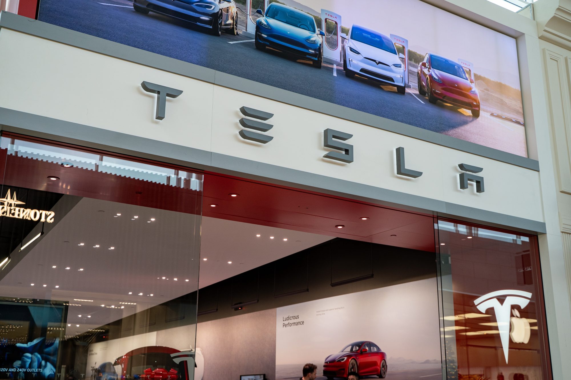 tesla-sets-net-zero-target-for-first-time